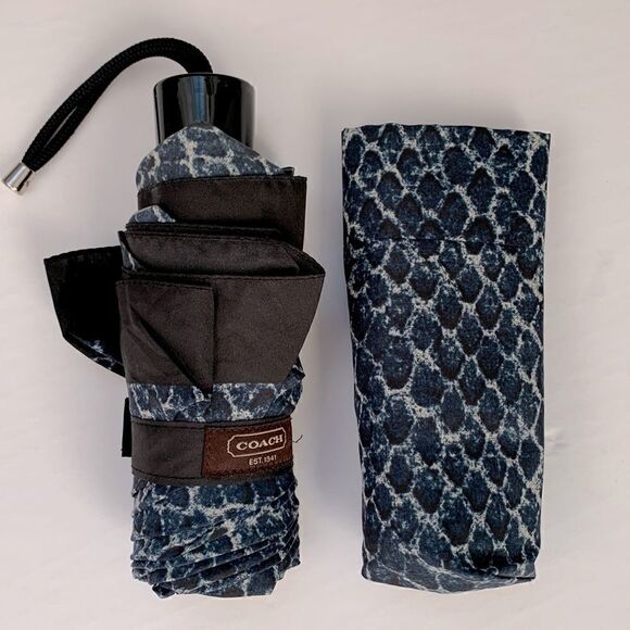 NWOT COACH foldable umbrella with case - Picture 2 of 12